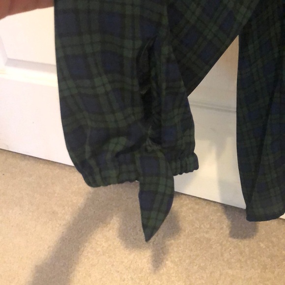 Top - Picture 2 of 4